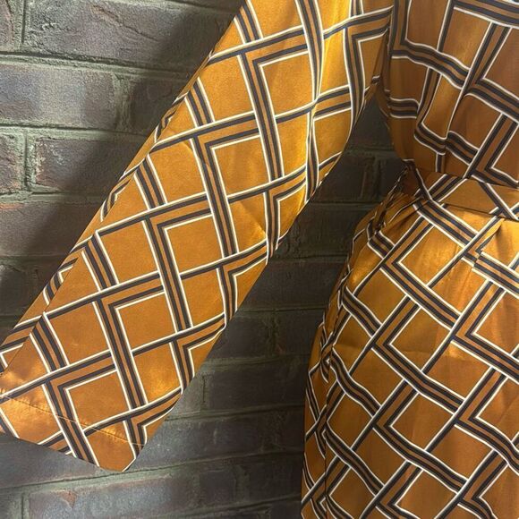 FOREVER 21 Women’s Geo Print Satin Duster Coat Size Large NEW - Picture 5 of 9